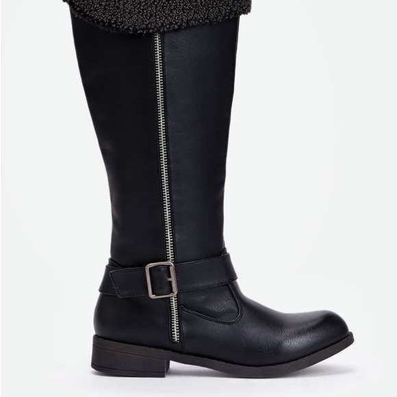 New Size 6W Womans Faux Leather Boots - Picture 2 of 5